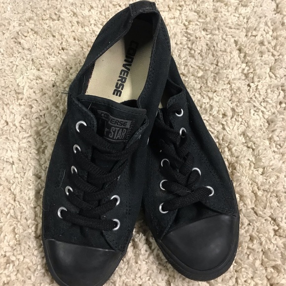 BRAND NEW black CONVERSE - Picture 3 of 5